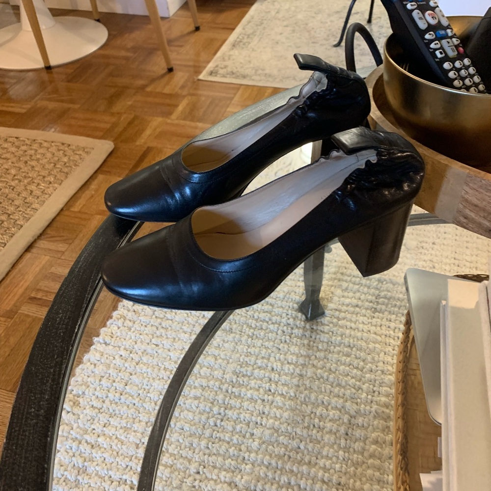 Everlane leather day heel